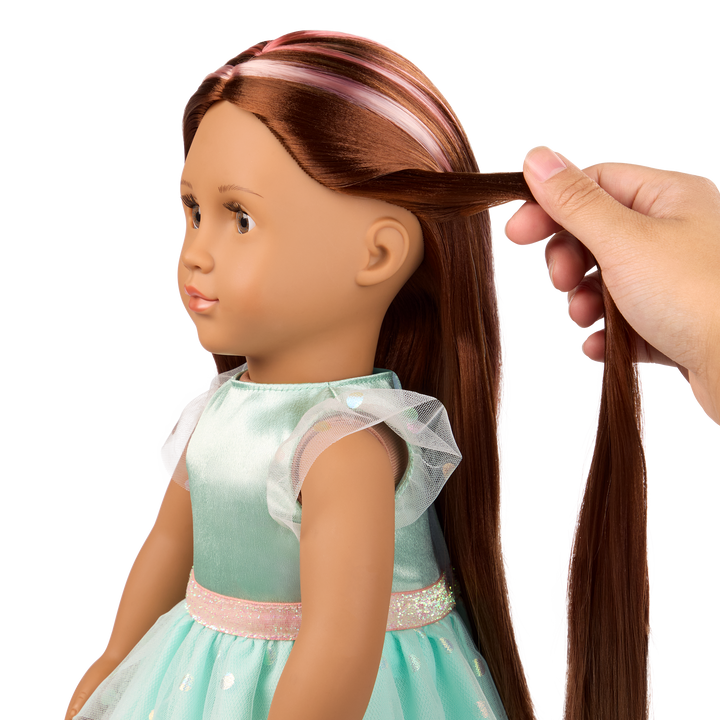 Angelina "From Hair to There"